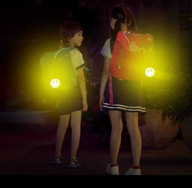 PVC Backpack Pendant Schoolbag Reflective Keychain Safety Reflectors Plastic Key Chain for Children Walking at Night