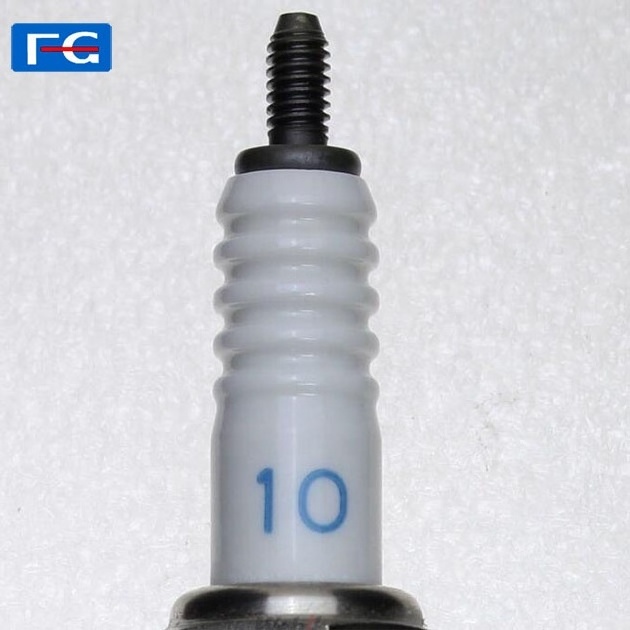 Top quality Racing spark plug  R0045Q-10    auto spark plug in Racing  cars engine