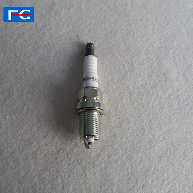 High Quality original  Auto   Spark Plugs BCP5ES  BCPR5ES-11  car  Spark plug  for American/korea  cars