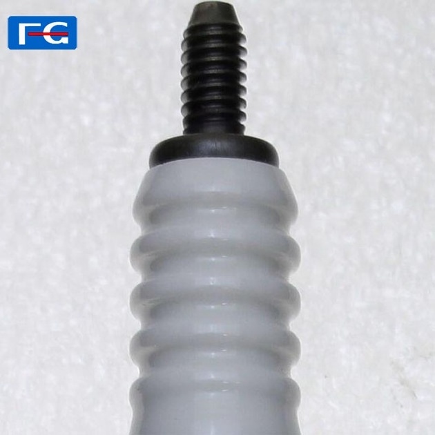 Top quality Racing spark plug  R0045Q-10    auto spark plug in Racing  cars engine