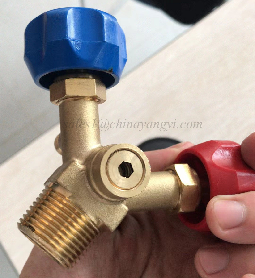 Gas Liquid valve Blue Red Y type Valve for Refrigerant cylinder Spare parts suction control valve Refrigeration Parts