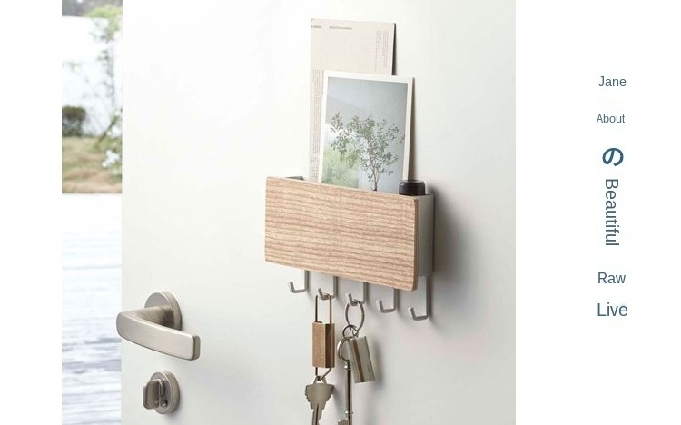 Entrance hall wall-mounted key rack without punching hook key hanging rack multi-functional sundries storage rack behind  door