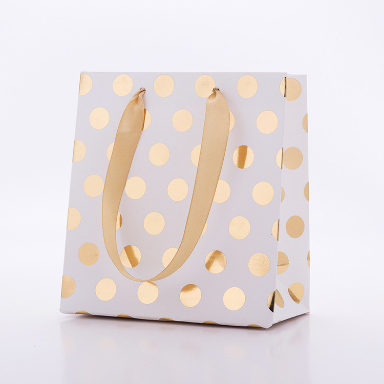 Custom Luxury Polka Dot Exquisite White Cardboard Gift Packaging for Bags Recyclable Fashionable Bag Gift Wrap