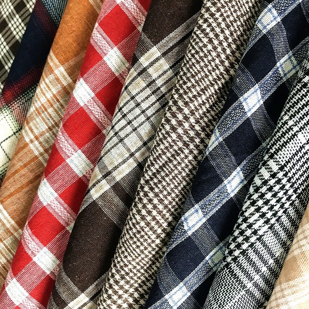 A grade stocklot T/C 65/35 yarn dyed plaid fabric for shirts