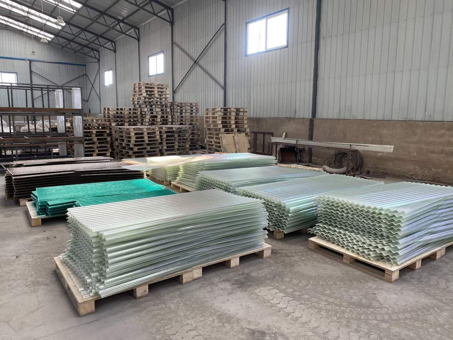 Clear Translucent PC Corrugated Fiber Glass Transparent Plastic Fiberglass Frp Roof Panel Cover Materials Roof Tile Roof Sheet