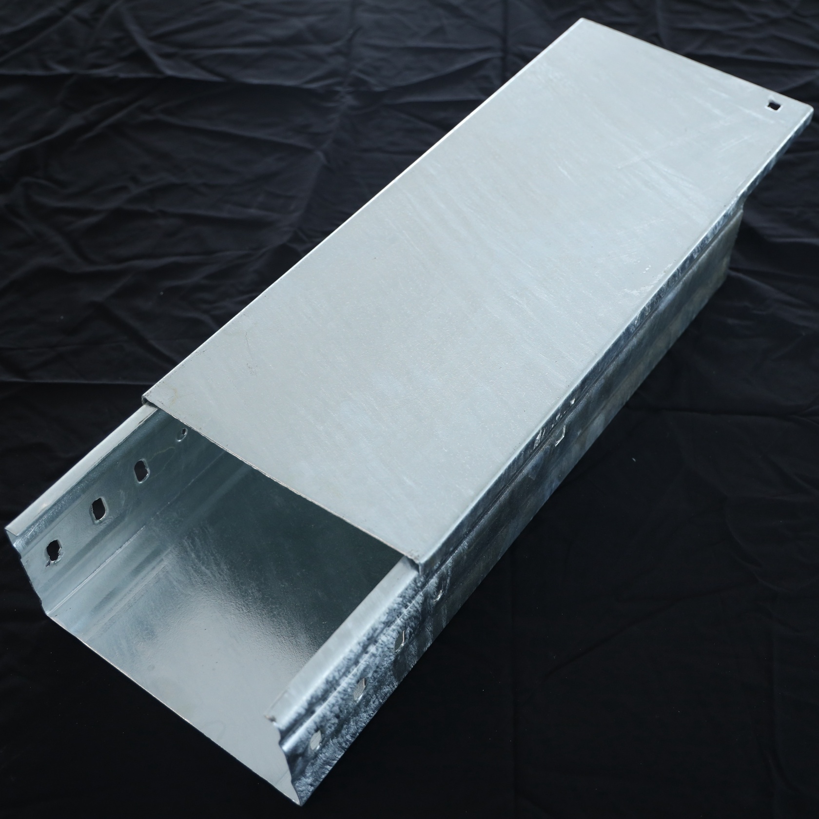 Electric Wire Hot-Dip Galvanized channel type cable tray