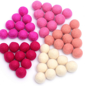 50 Pieces 5 Valentines Colors 2.5 cm Wool Felt Pom Poms Balls for Making Garlands