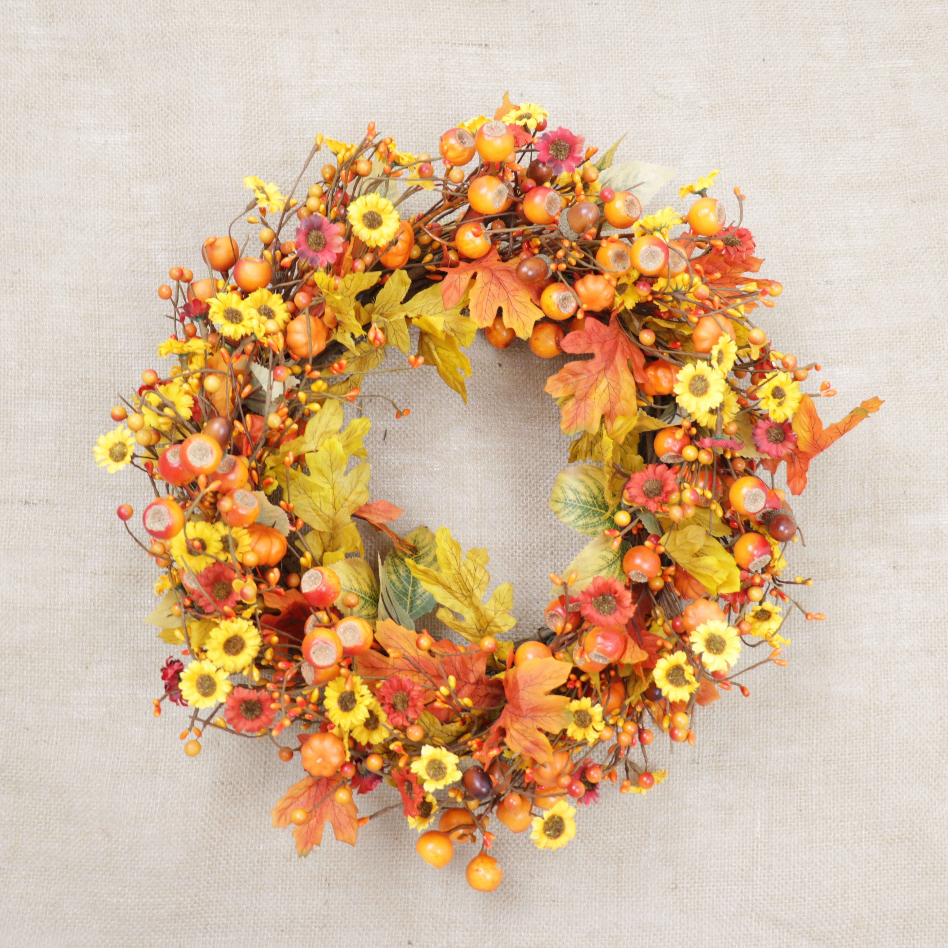 Factory Wholesale 24in Artificial Pumpkins Wreath Orange Daisy Flowers Wreath Maple Leaves Wreath For Autumn Home Decoration