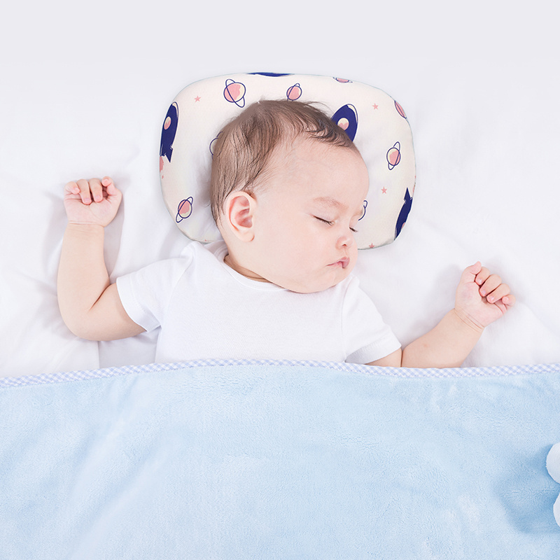 2023 Newest Baby Sleeping Pillow Silicone Foam Filling Kids Bedding Bamboo Fiber Baby Pillow For 0-12 Months Baby