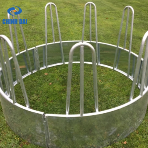 Top Selling Metal Livestock Farm Fence Panels / Heavy Duty Cattle Panels Livestocks / Hay Feeders For Horses and Goats