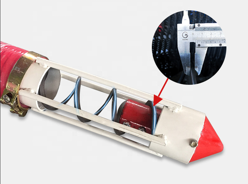 Flexible screw conveyor with flexible hose for grain suction conveyor