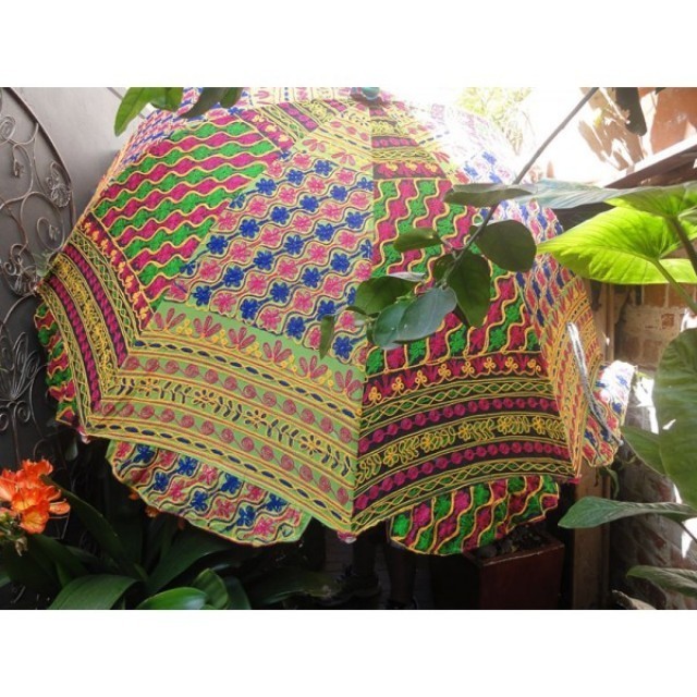 Specialized In Exquisite Hand Crafted Decorative Sun Umbrellas Exotic Garden Umbrella Embroidered Fashion Cotton Sun Umbrella