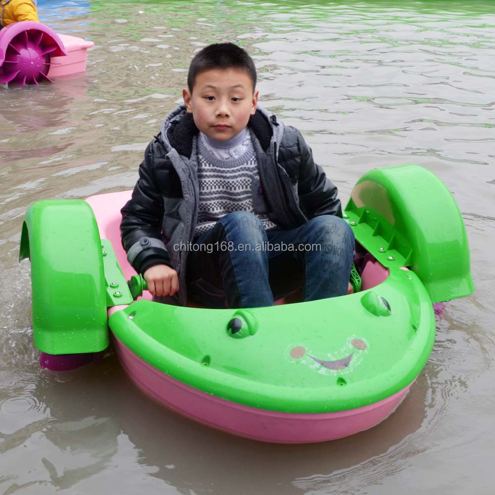 Good Quality Hard Plastic Child Boat Hand Paddle Boat for amusement Park