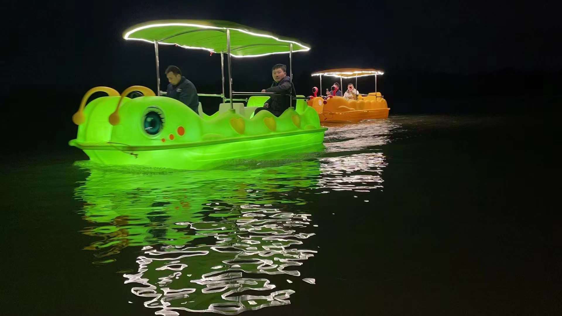 Latest pedal boat Pink Flamingo Electric boat