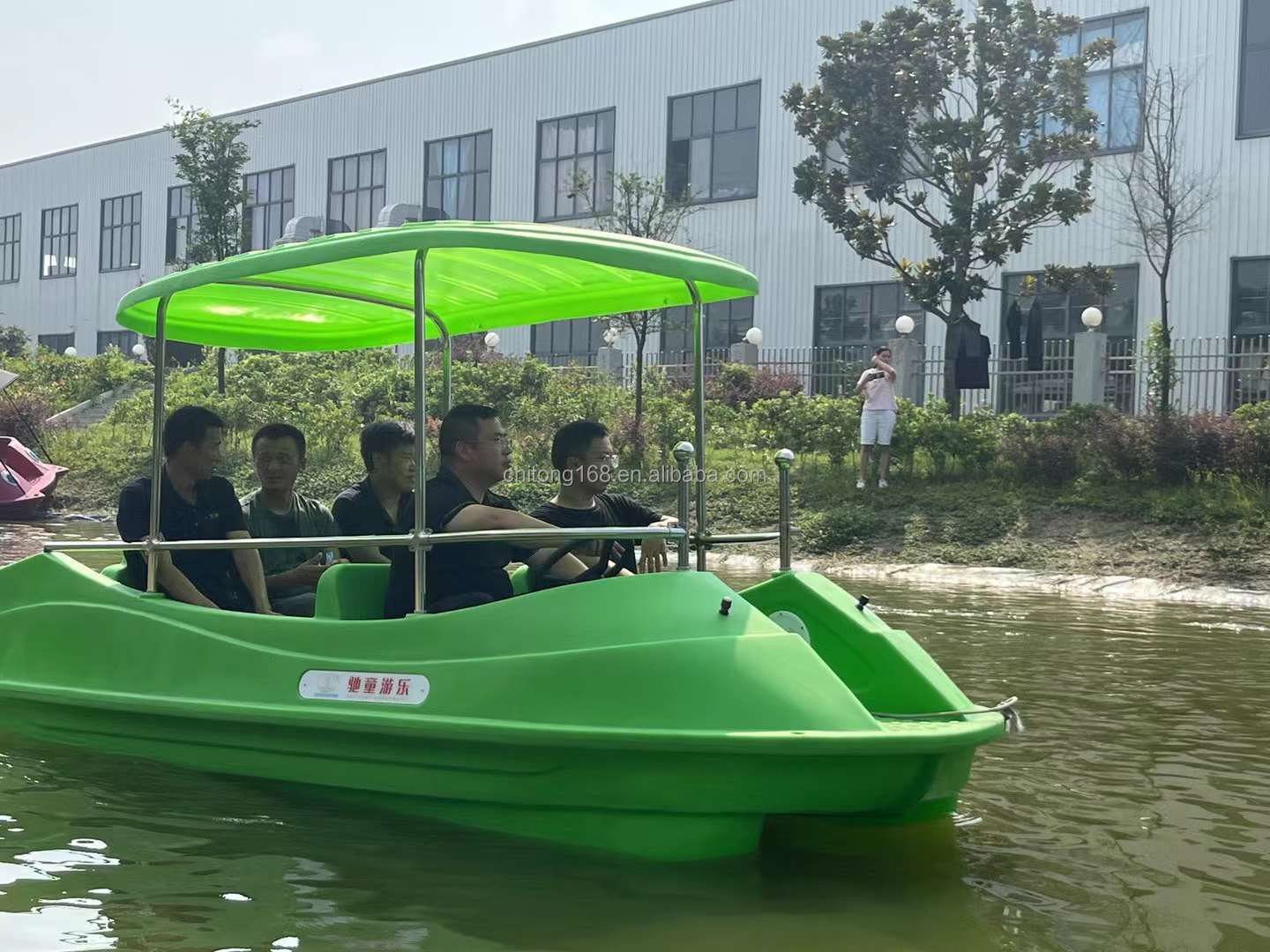 2023 hot sale Scenic spot park 2 or 5 person Water Bike Pedal Boats grey shark Swan Duck   pedal boat for waterpark