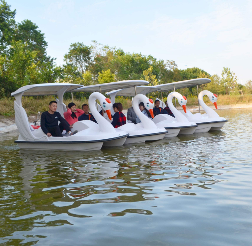 2 seats and 4 seats used duck swan pedal boat for sale