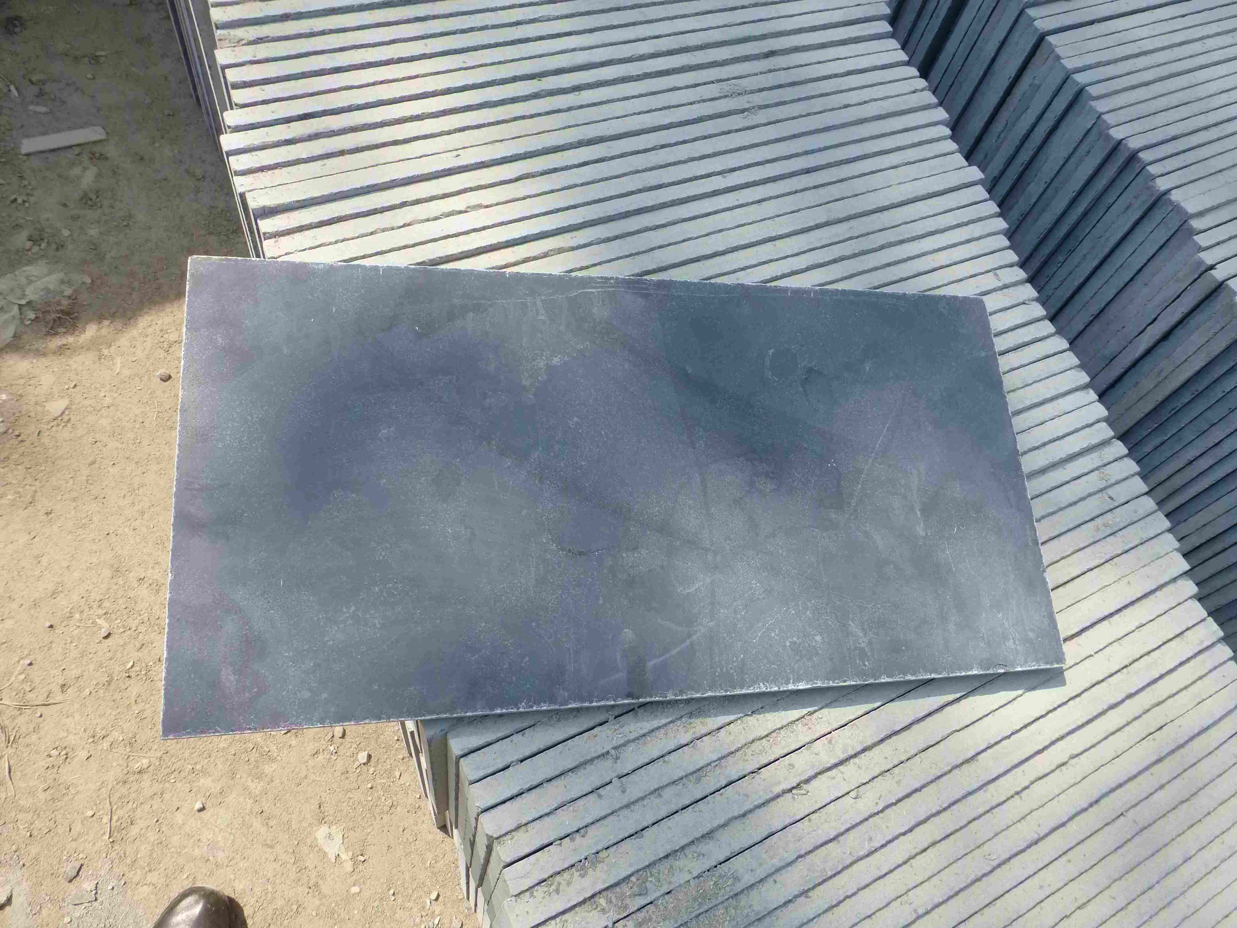 Wholesale Natural Stone Bluestone for Driver Paver Vietnam Stepper Stair Floor Tiles Building Materials