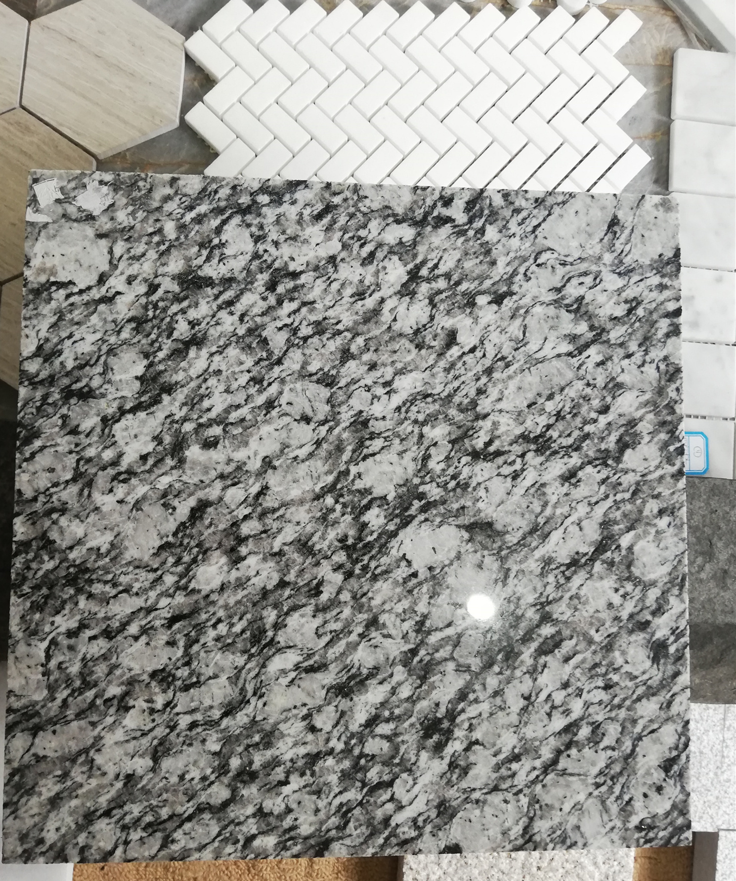 Top quality chinese granite granito cheap sea wave white granite