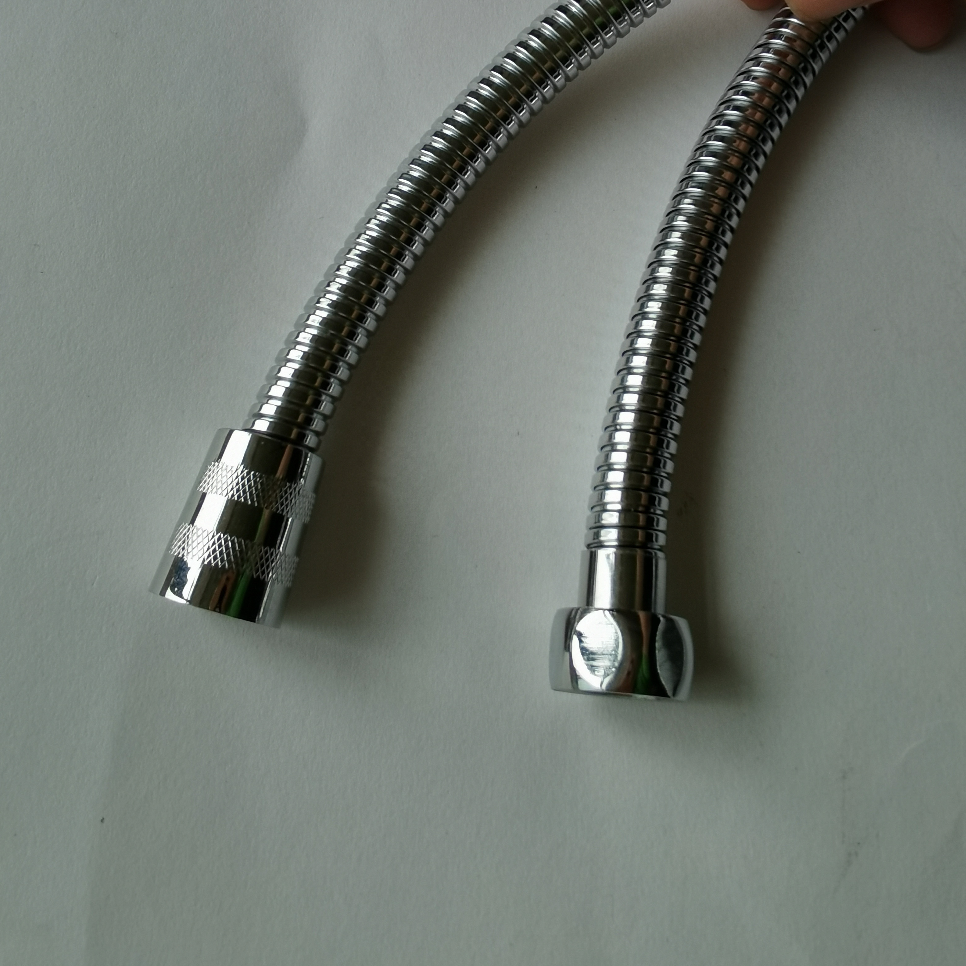 Wholesale Silver Common Flexible Bathroom Water Pipe Shower Hose