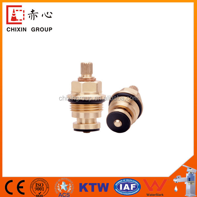 China Factory Supplier Bathroom Brass Faucet Accessories