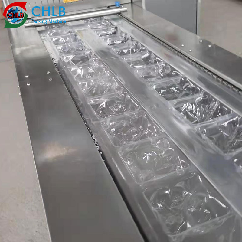 Automatic Meat Frozen Food Vacuum Packaging Machine continuous stretch film thermoforming vacuum packaging machine