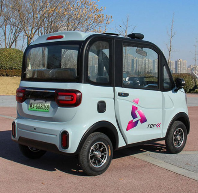 Factory direct sales low speed mini electric car fully enclosed vehicle maintenance free mobility scooter China's cheapest mini