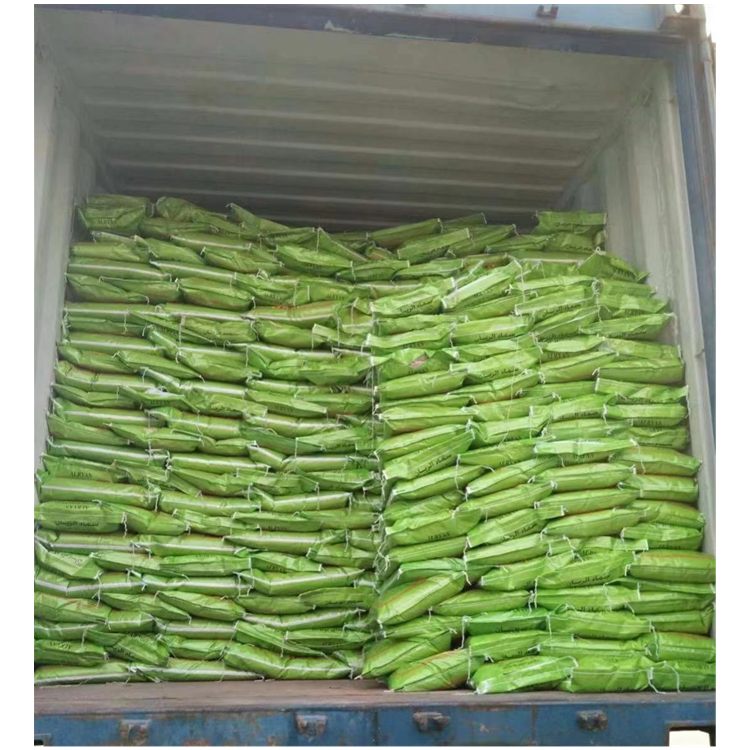 Fertilizer granulated Triple 20 Fertilizer NPK 20 20 20 Water Soluble