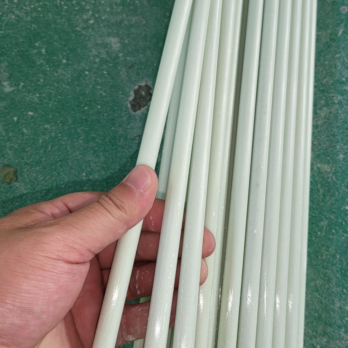 Customized flexible FRP rod round resin plastic solid fiberglass rod frp stick