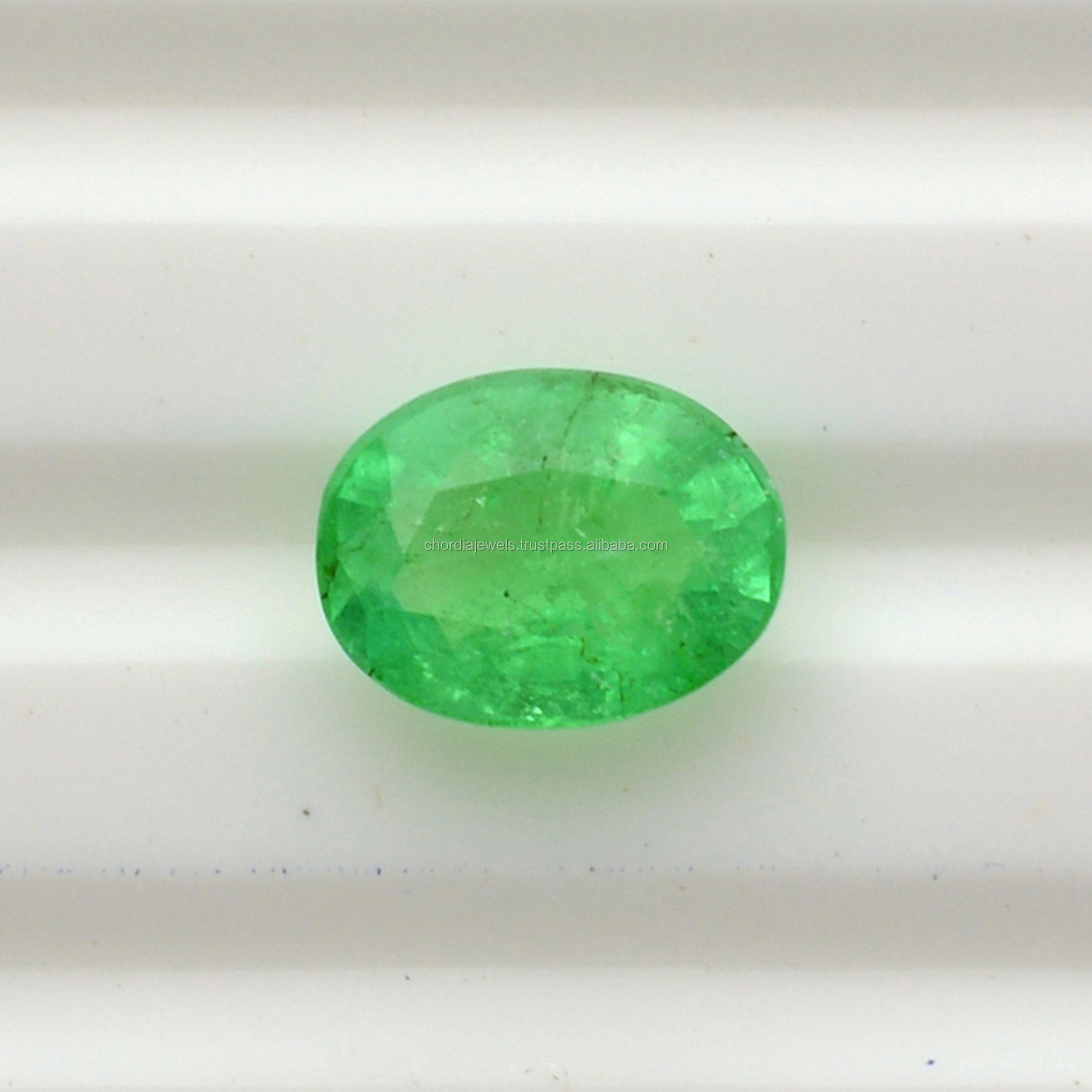 1.28 cts Natural Colombian Emerald 8.20x7mm Oval Cut Faceted Loose Gemstone For Jewelry Making Wholesaler from India