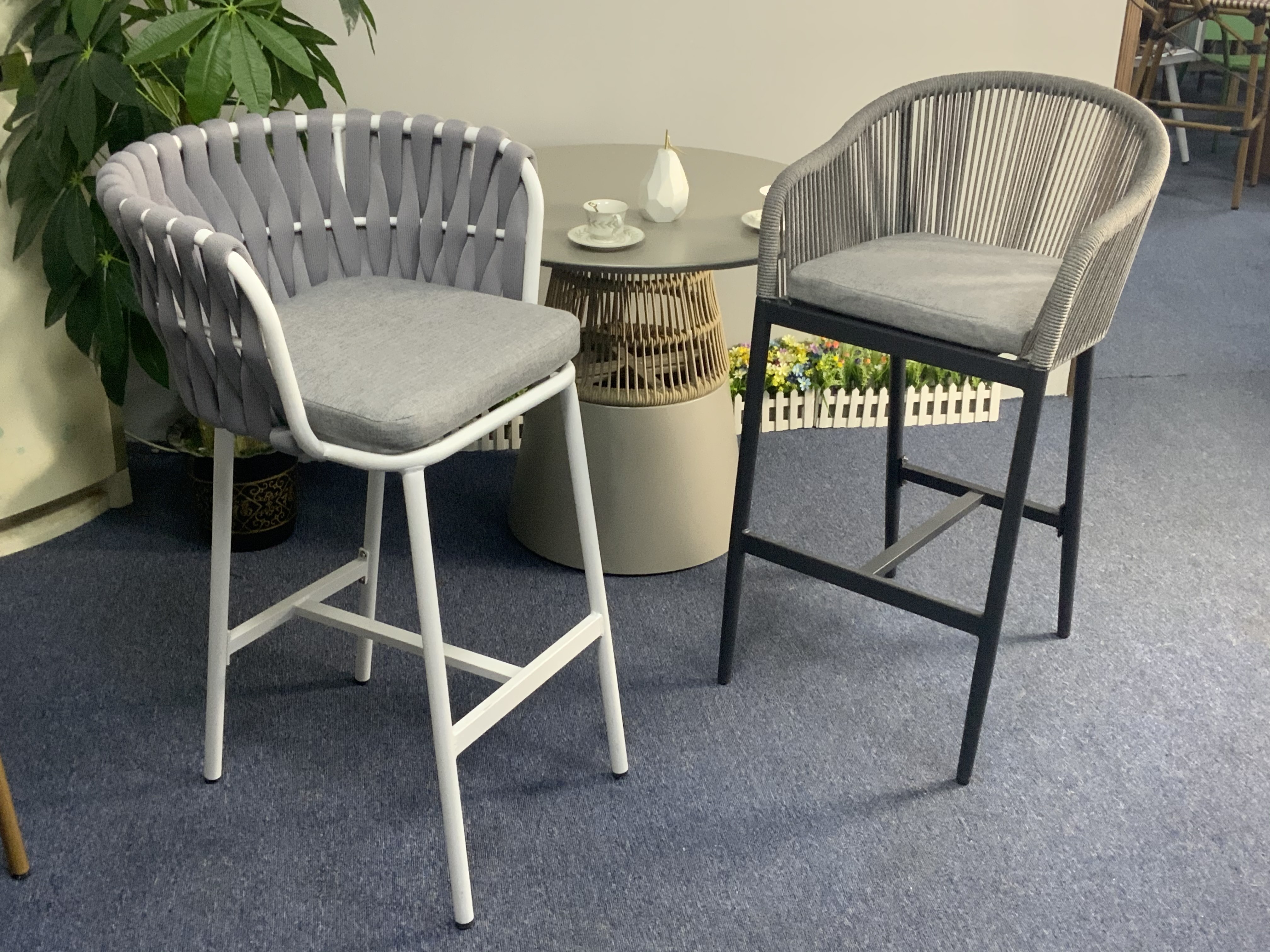 MUller White Aluminum Tube Bar Stool Chair Modern Design High Quality Simplicity Ventilate Back Garden Chair Pull Outdoor Chair