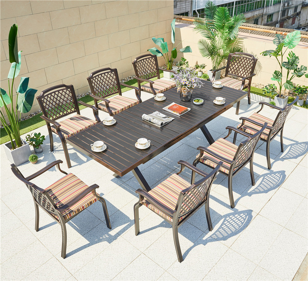 Outdoor Waterproof Furniture Bistro Patio Garden Chairs Tables and Chairs Die cast Aluminum Patio Luxury Garden Set