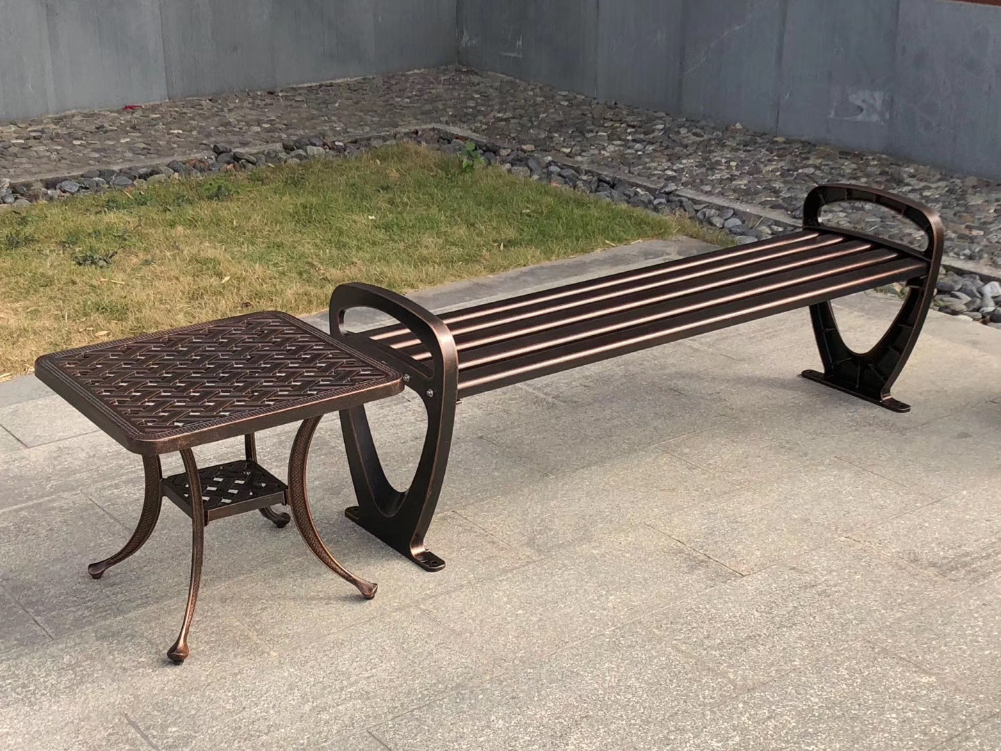 Outdoor cast aluminum bench Metal park bench A park bench without a back park bencn