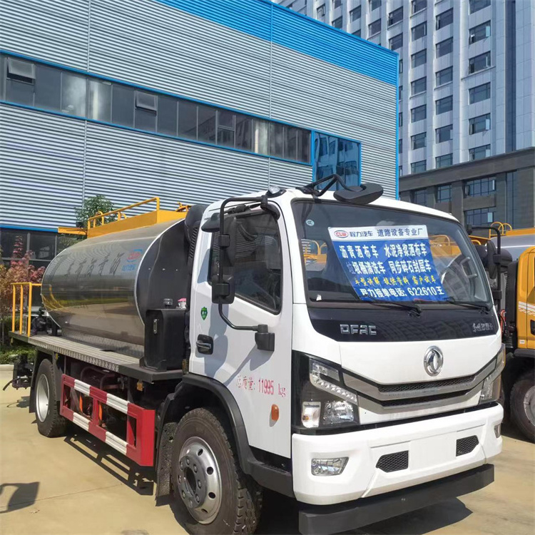 High efficiently Dongfeng 6.12CBM Road Construction Asphalt Bitumen Distributor Truck heated bitumen truck  tar spraying tank