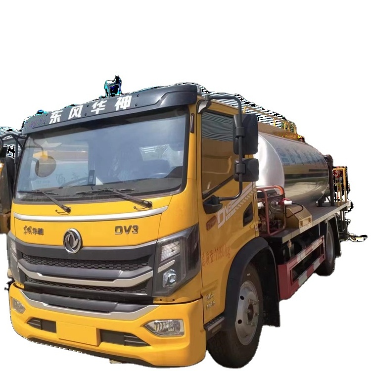 Hot selling Dongfeng 5000L- 6000L asphalt distributor truck Intelligent  asphalt distributor bitumen sprayer   asphalt truck