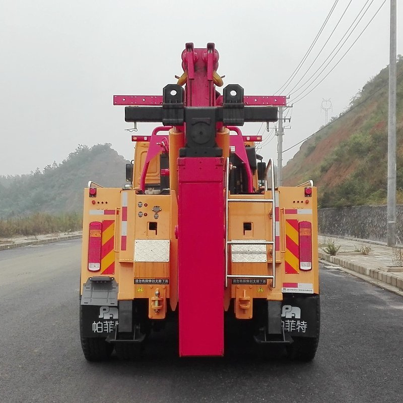 China HOWO 20 Ton 40 Tons Heavy Duty Breakdown Recovery Trucks Wheel Lift Rescue Towing Underlift Wrecker Tow Truck