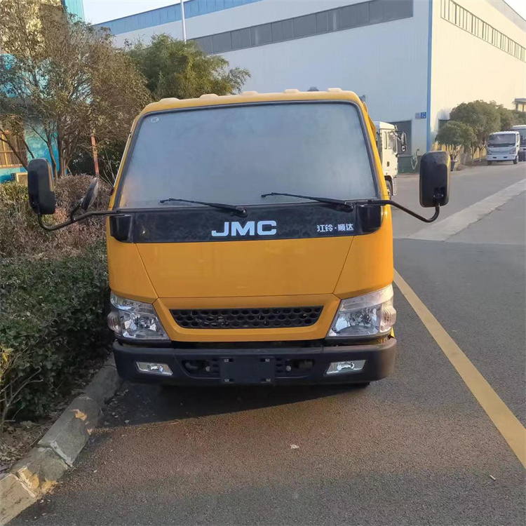 JMC 70K Anti-collision Buffer Truck Crash-proof Buffer Truck Highway Safety Warning Trucks   for sale