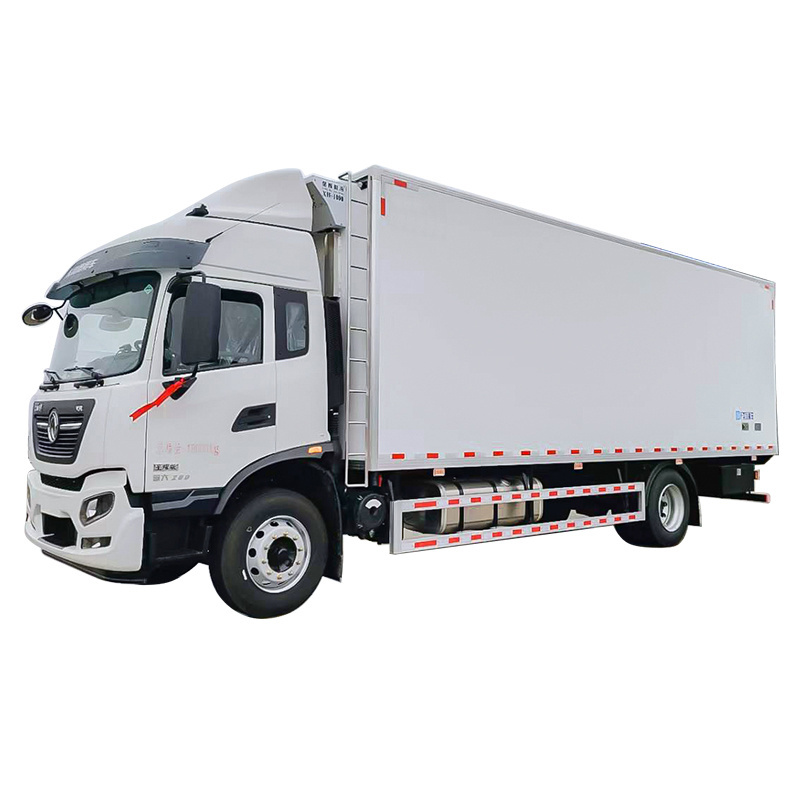 Dongfeng 6-meter-8 refrigerated truck, seafood and live fish transport truck, beverage distribution truck