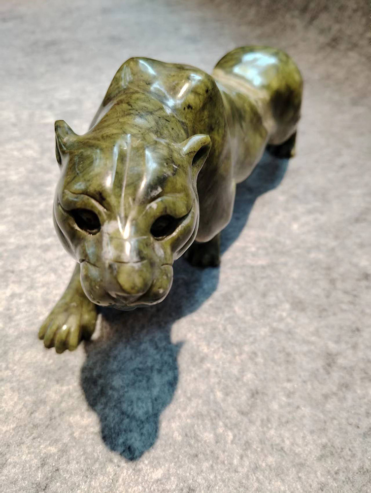 Home Decoration Leopard Figurine Natural High Quality Lemon Stone Jade Healing Gemstone Hand Carved Leopard Statue Crafts