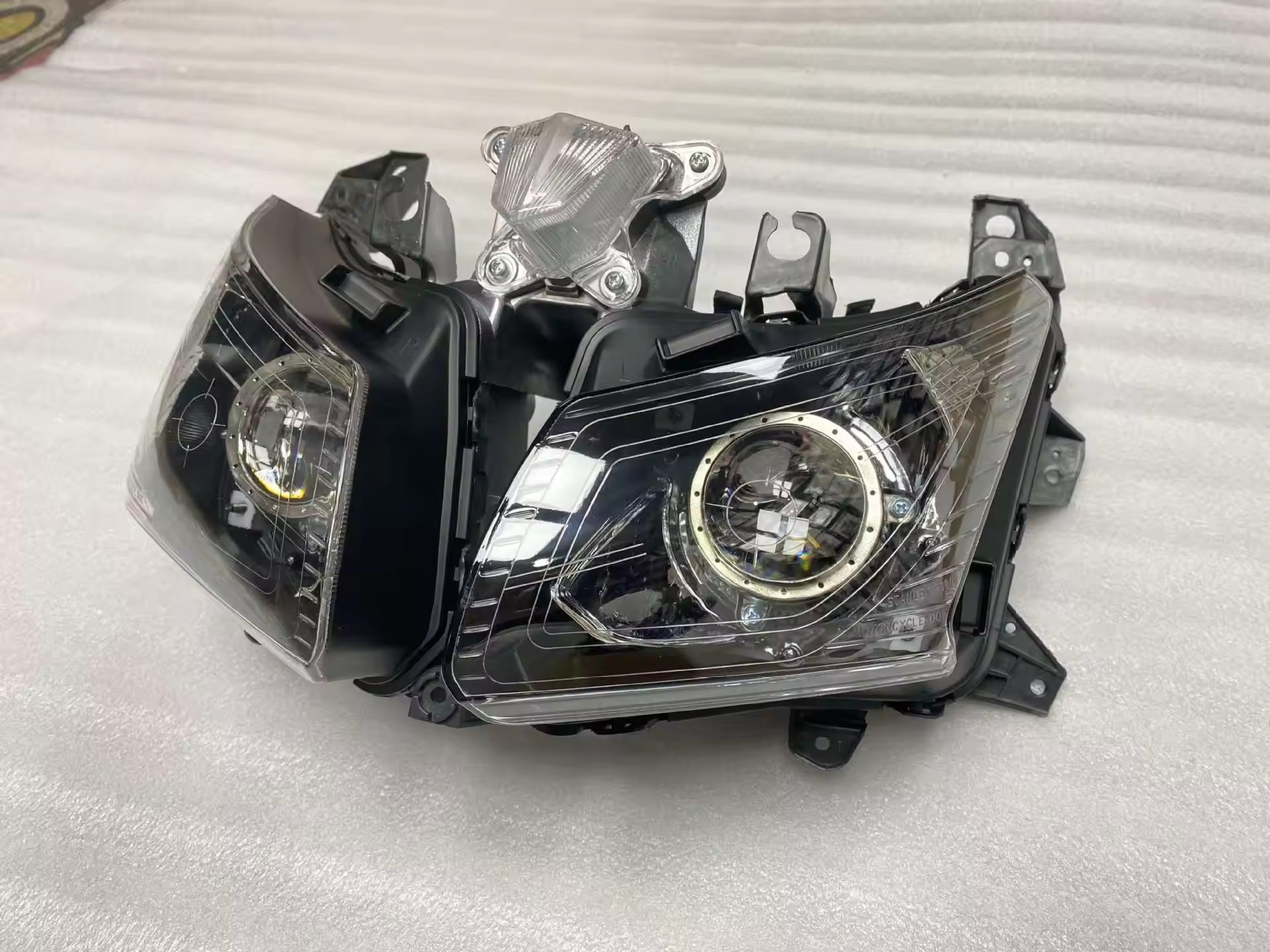 High quality Motorcycle Clear Headligtt  Motorcycle Head LiGHT Head Lamp For Yamaha TMAX-530 2012-2014