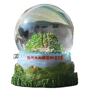 OEM / ODM Custom Made Poly Resin Snow Globe  Water  ball