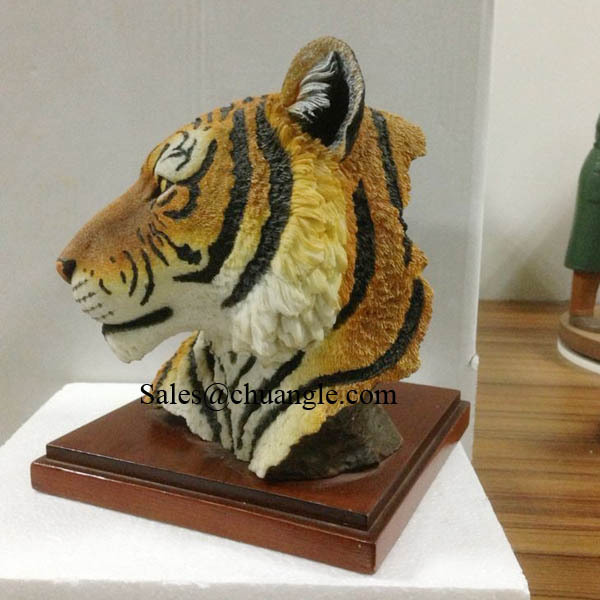 Wholesale customized life size animal statue, tiger,horse, monster head statue for decorative use