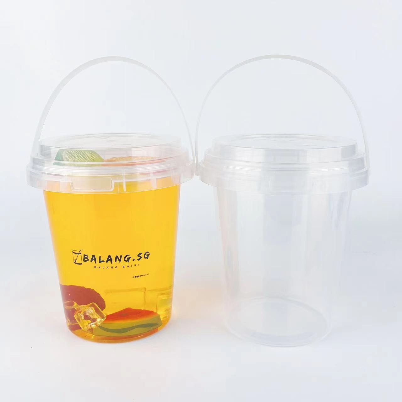 Hot selling custom logo Fruits Container 500ml 700ml 1000m Plastic Drinking Buckets With Lids with handles