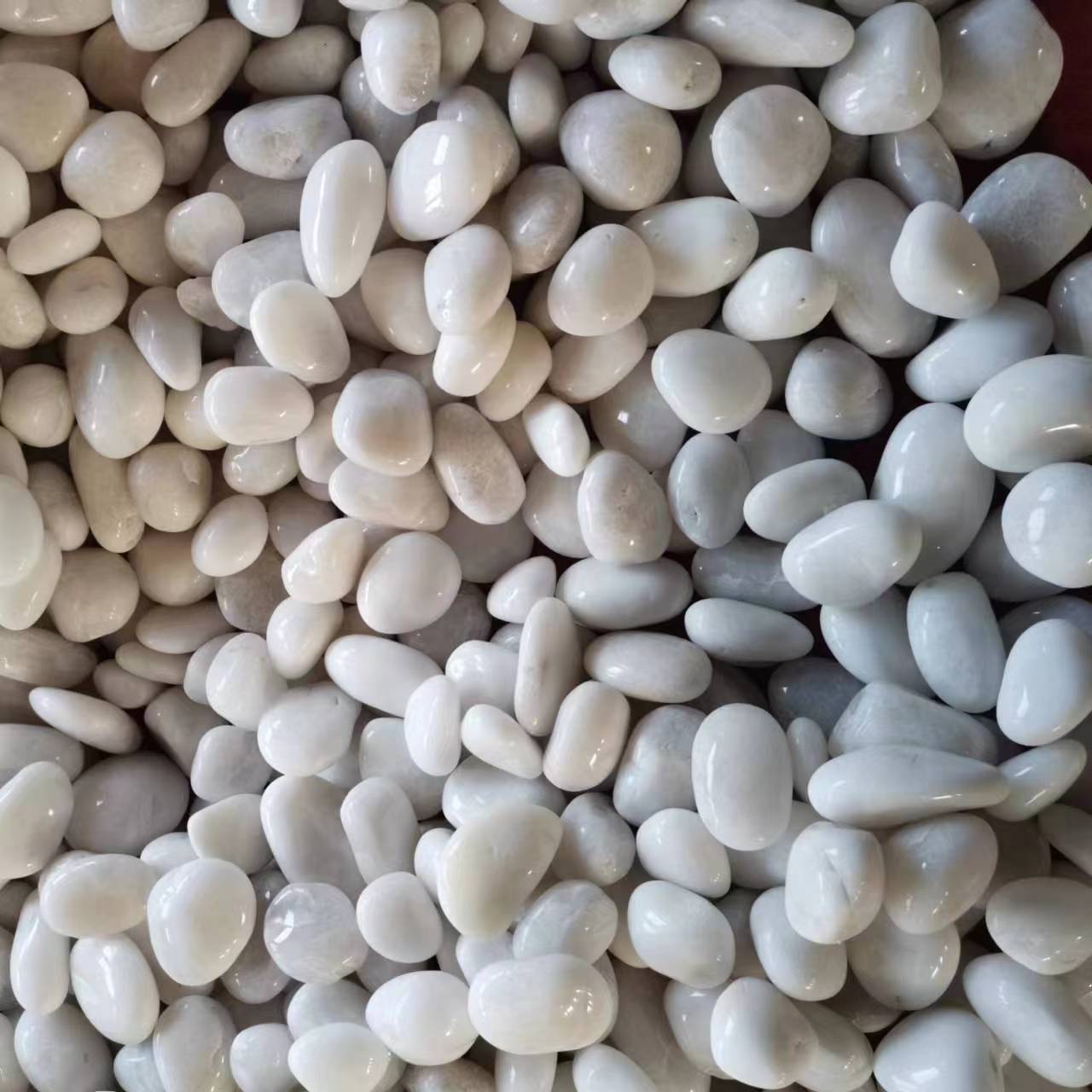 hot high polished garden  natural white pebble stone for decoration factory supplier