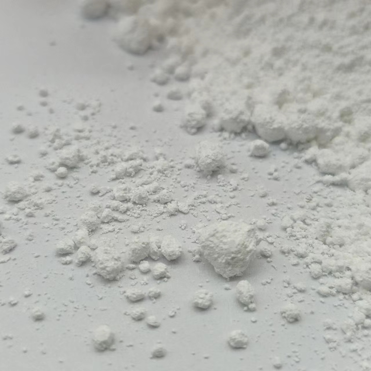 High whiteness Kaolin clay for Raw material of white cement