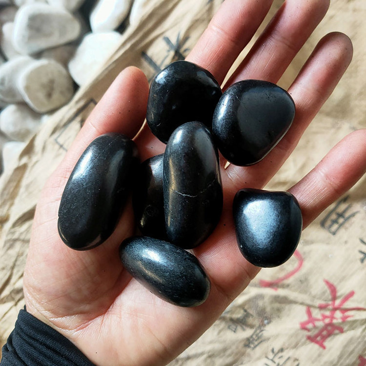 customized size natural black landscaping river pebble stone decorative cobble stone price