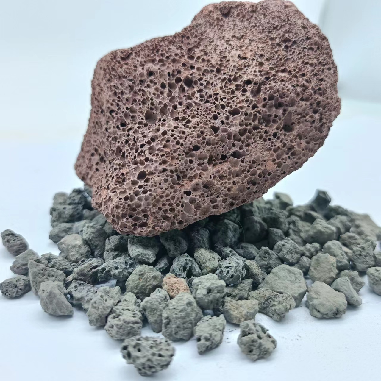 Natural lava Volcanic pumice stone for Construction