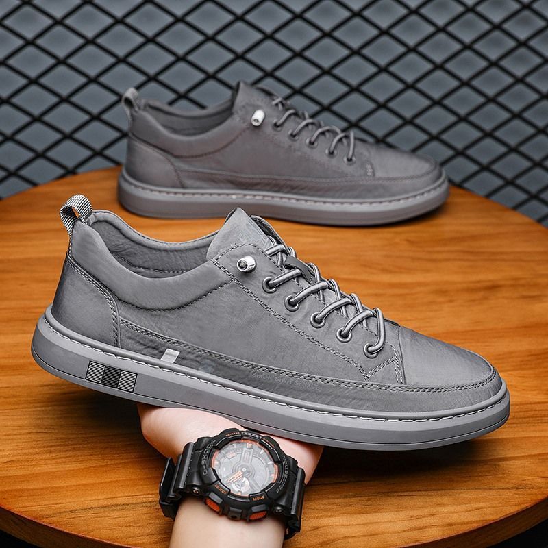 mixed liquidation stock slip resistant sneakers lace-up dress casual  for men running  skateboarding shoes