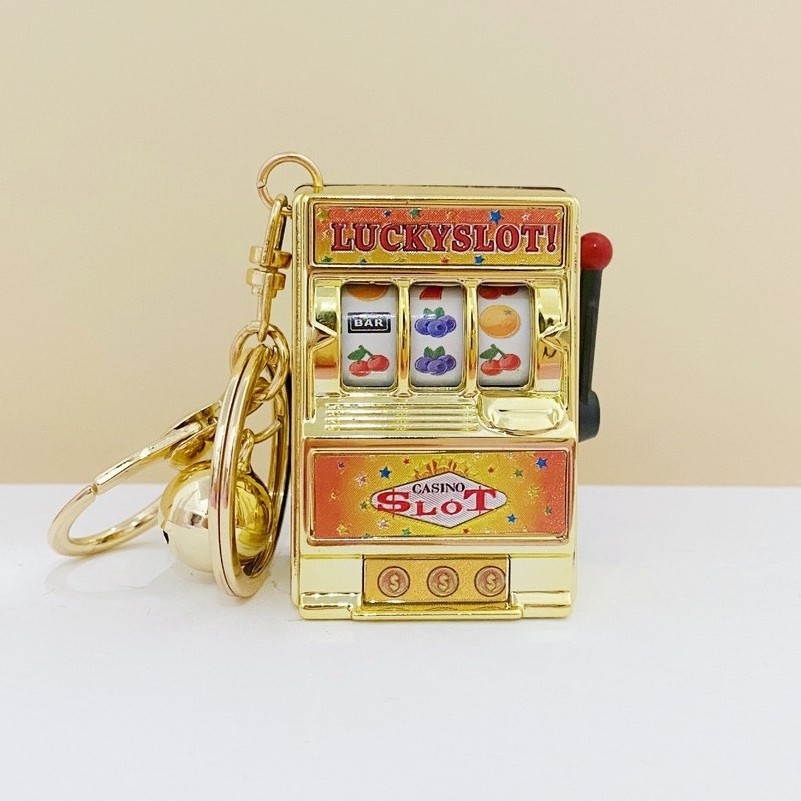 CY Wholesale Top Sale Colorful Funny Game Slot Machine Key Chain Party Gifts Souvenirs