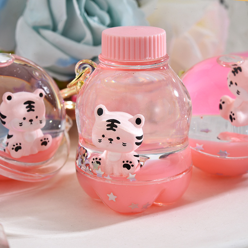 Creative Cute Pink Tiger Keychain Liquid Filled Boba Accessory Made of Acrylic Floating Oiled Animal Milk Tea Cup Key Chain