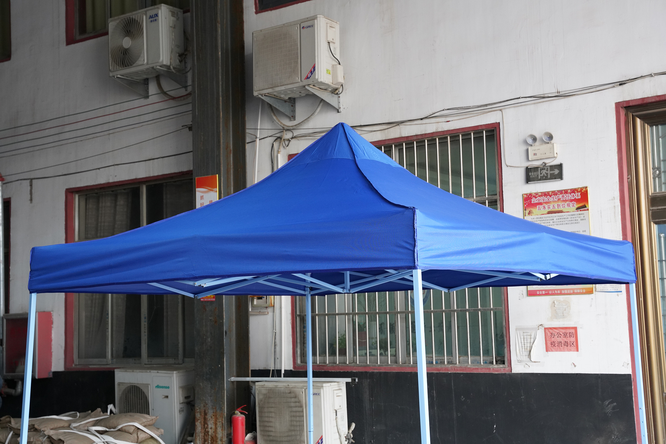 10 x 10 foot outdoor tent Trade show tent is used for rain and sun protection for various events   party tent